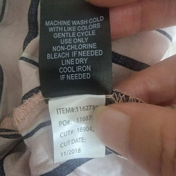 Torrid Layered Tank Top with Halter Neck. Size 5. - Picture 8 of 8